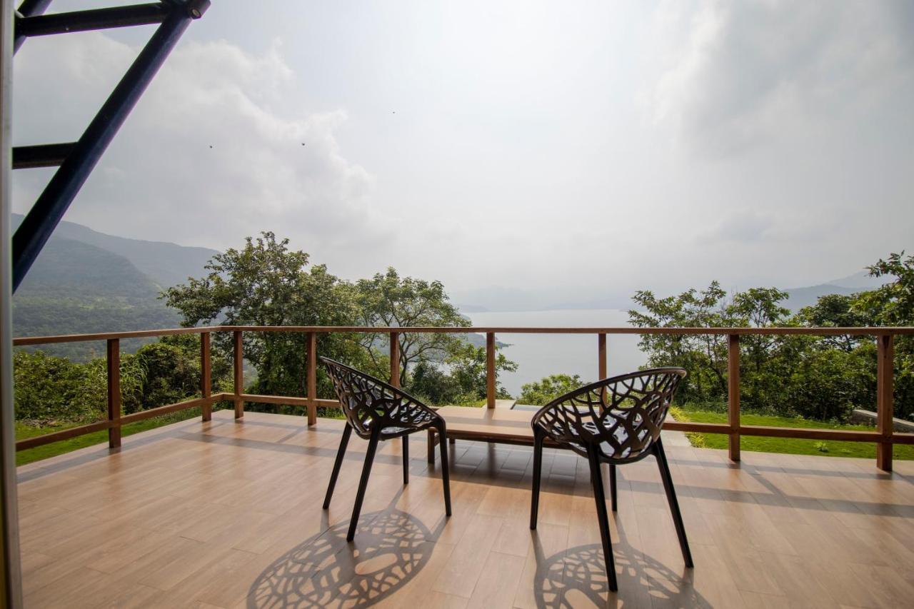 Saffronstays Solasta, Mulshi - Infinity Pool Villa With Mulshi Dam Views المظهر الخارجي الصورة